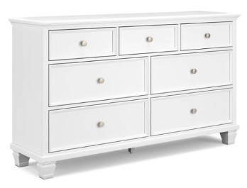 Ashley Franklin White 7-Drawer Dresser