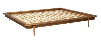Stanley Ranger Caramel Finish Hardwood King Platform Bed