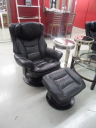 Lane Impulse Black Leather Swivel Recliner with Ottoman