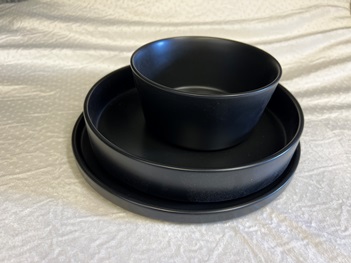 S+L Celina Black 12-Piece Dinnerware Set (service for 4)
