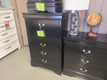 Ashley Dillon Black 5-Drawer Chest