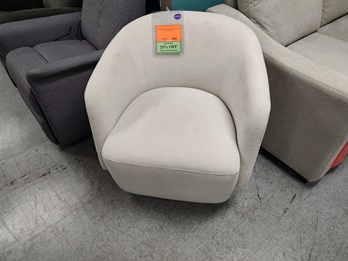 Thomasville Henredon White Boucle Murphy Swivel Chair