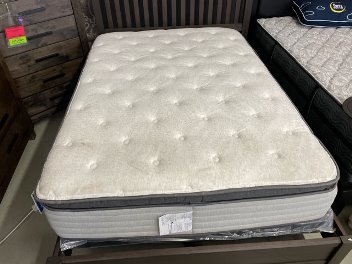NAME BRAND Hutchinson Soft Pillow Top Queen Mattress