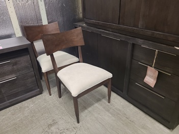 Legacy Contoured Back Side Chair (blemish)