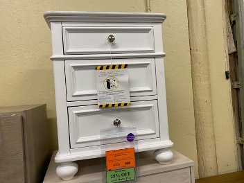Legacy Roseville White 3-Drawer Nightstand