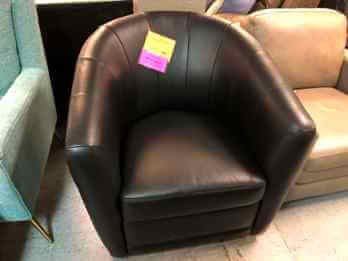 Natuzzi Spa Cora Black Leather Swivel Chair