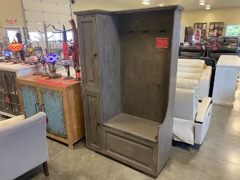 Vintage Furniture Willie Hall Tree in Nero Granite