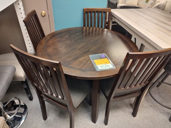 Modus Yorktown Round Dining Set with 4 Chairs