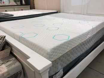Homelegance Copper-Infused 12-Inch Gel-Infused Memory Foam Queen Mattress