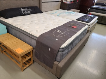 BedTech Everest 15-Inch Hybrid Cooling Gel Memory Foam & Latex Queen Mattress