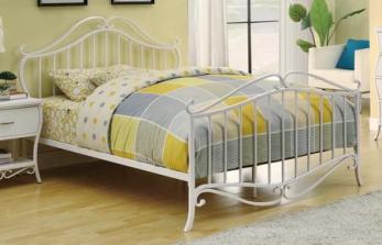 Coaster White Scrolling Iron Full Platform Bed