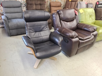 Jason Furniture Analdo Black Swivel Recliner