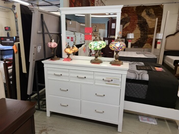 Homelegance Blaine Farm White 7-Drawer Dresser with Mirror
