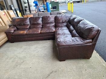 Trayton Furniture Dark Brown Leather 2-Piece Sectional (blemish)