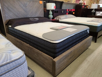 Southerland Fairweather Cooling Euro Top Queen Mattress