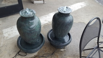 Elegant Dark Green Ceramic Fountain with Textured Foliage Pattern & LED Lights