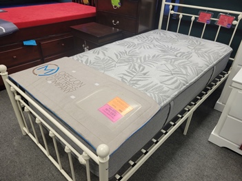 Simmons Beautyrest Keyes Medium Tight Top Twin Mattress