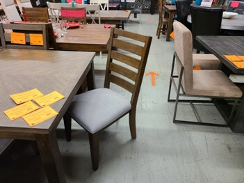Home Meridian Mesa Side Chair