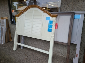 Coaster Oleta Queen Headboard
