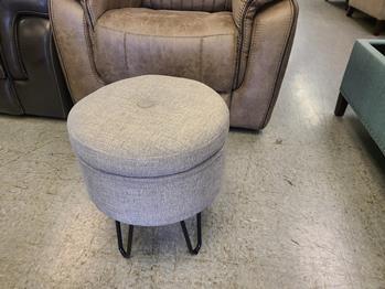 Daisy Round Silver Storage Ottoman with Metal Legs